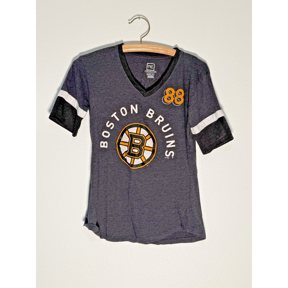Boston Bruins David Pastrnak 88 Women’s V Neck T Shirt Medium NHL Pro Edge
